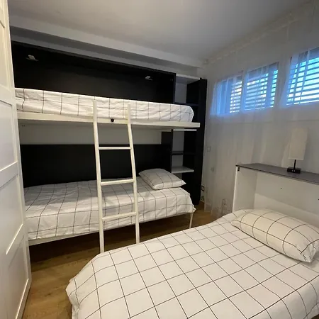 Flat With Pool In Sitges
